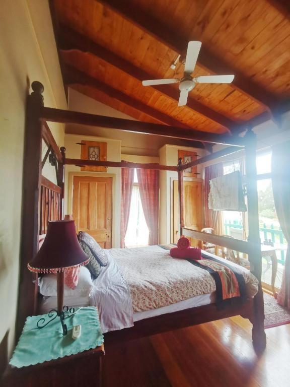 The Goat And Goose Bed & Breakfast Lakes Entrance Pokój zdjęcie